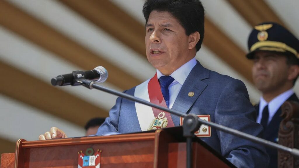 Expresidente Castillo de Perú permanecerá detenido por 18 meses