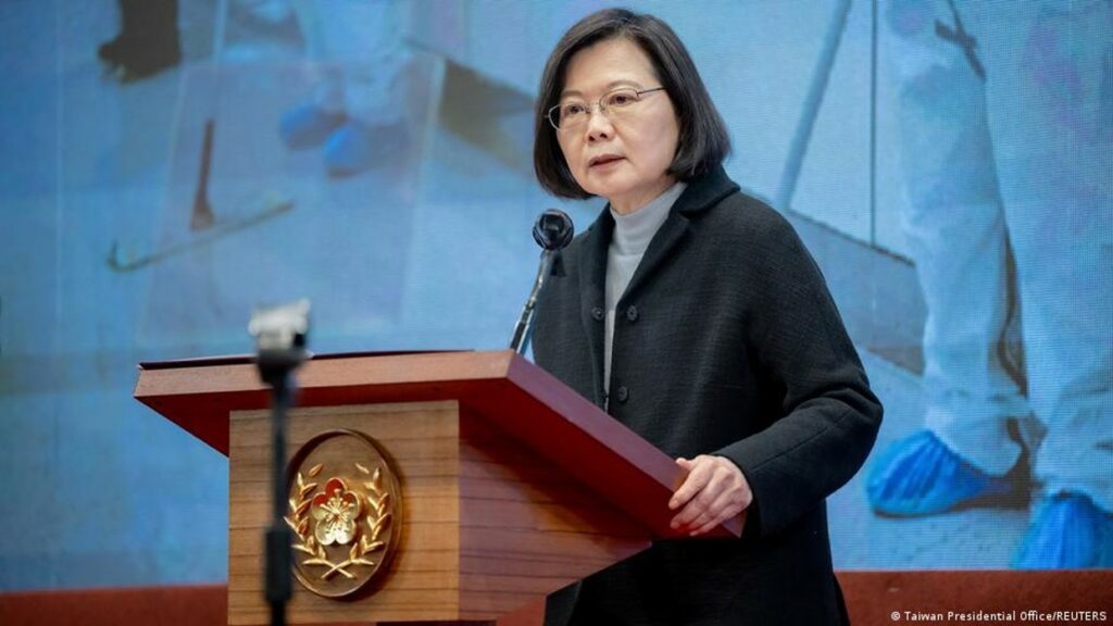 Presidenta de Taiwán ofrece ayuda a China por ola de Covid-19