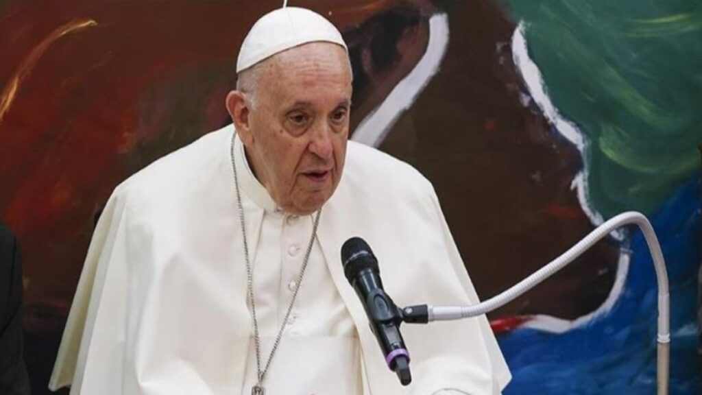 El Papa Francisco pide la «reconciliación» y la «paz» en Perú