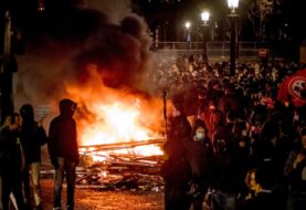 Detenidos alrededor de 300 ciudadanos en disturbios de Francia