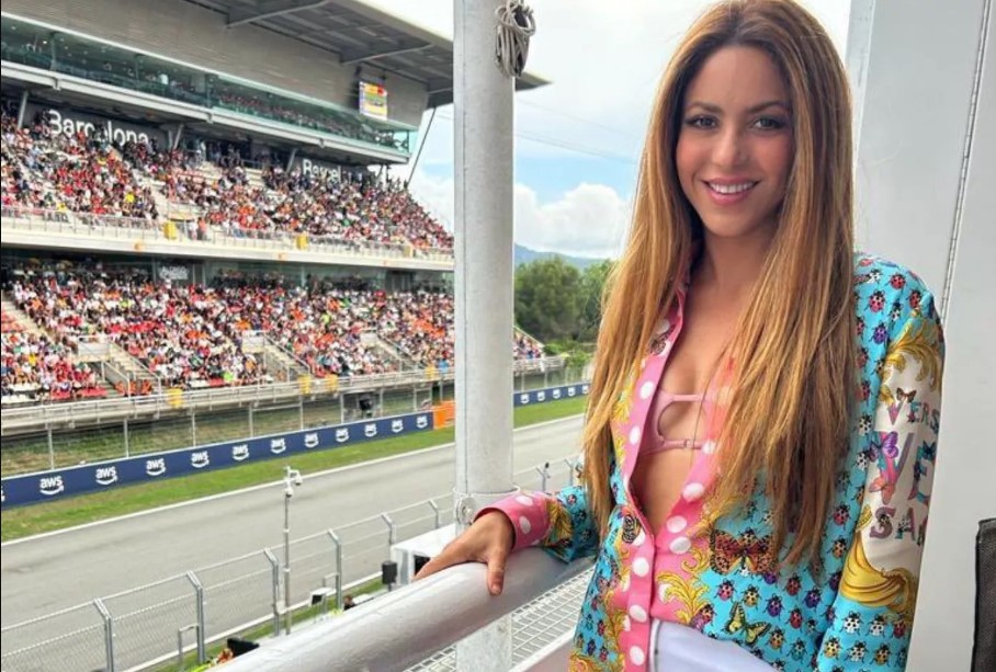 Shakira asiste al Gran Premio de F1 en Barcelona y agita rumores sobre relación con Lewis Hamilton