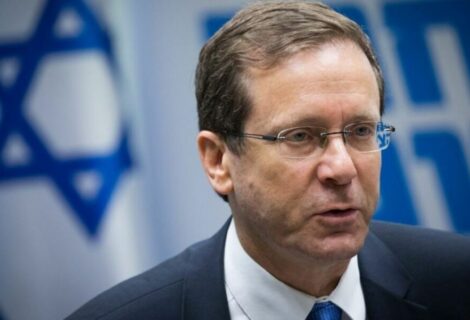 Herzog afirma que Hamás tenía intenciones de fabricar armas químicas