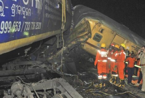 Accidente de tren deja varios muertos y heridos en India