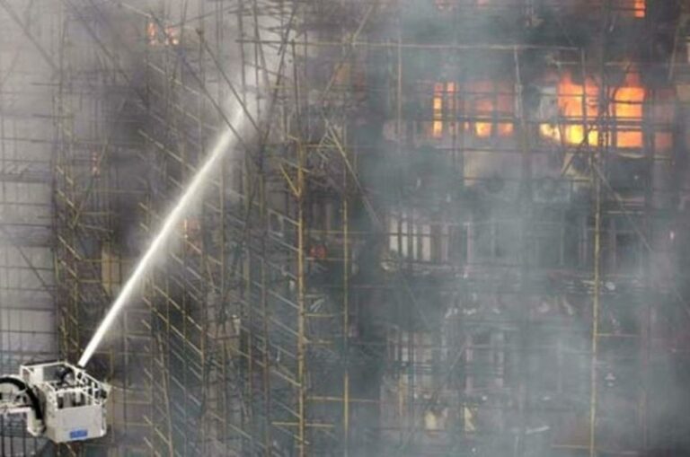 Incendio de una vivienda deja cuatro muertos y varios heridos en Pekín