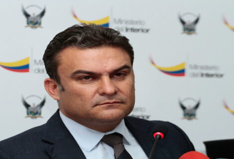 Investigan a exministro ecuatoriano por difundir información del asesinato de fiscal