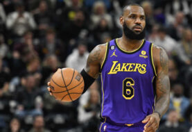 Los Lakers sobreviven a Zion y se citan con los Nuggets en los 'playoffs'