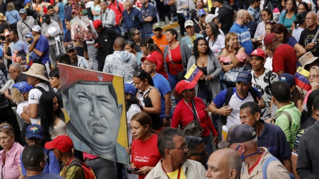El chavismo pide a sus seguidores romper «bloqueo comunicacional» contra Maduro en redes