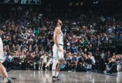 Los Celtics acarician el anillo de campeones de la NBA