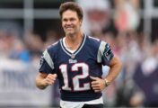 Los Patriots retiran número 12 de Tom Brady en su ingreso al Salón de la Fama