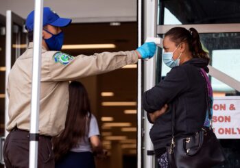 Estados Unidos acumula 559.066 muertos por covid