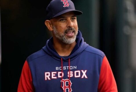 El dirigente puertorriqueño Alex Cora renueva por 3 años y 21,7 millones con Medias Rojas