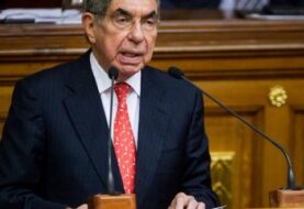 Óscar Arias: "Compra de armamento es un robo al pueblo venezolano"