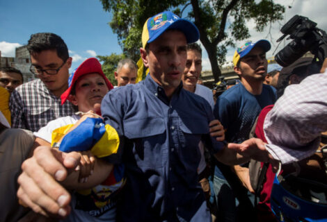 Capriles considera que diálogo es "inútil" si no se escucha la voz del pueblo