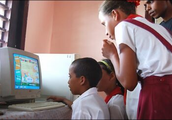 Cuba abarata acceso a internet y comienza pruebas de conexión en los hogares