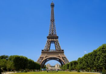 Torre Eiffel está cerrada por tercer día consecutivo a causa de una huelga