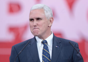 Pence: "Romney está siendo considerado como próximo secretario de Estado"