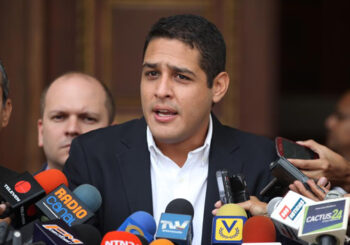 Diputado opositor dice que el Gobierno venezolano no ha comprado medicinas