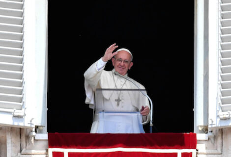 El papa pide que Venezuela logre los pasos necesarios para acabar con tensiones