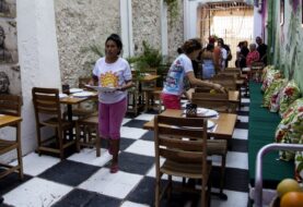 Reclusas colombianas abren restaurante gourmet en cárcel de Cartagena