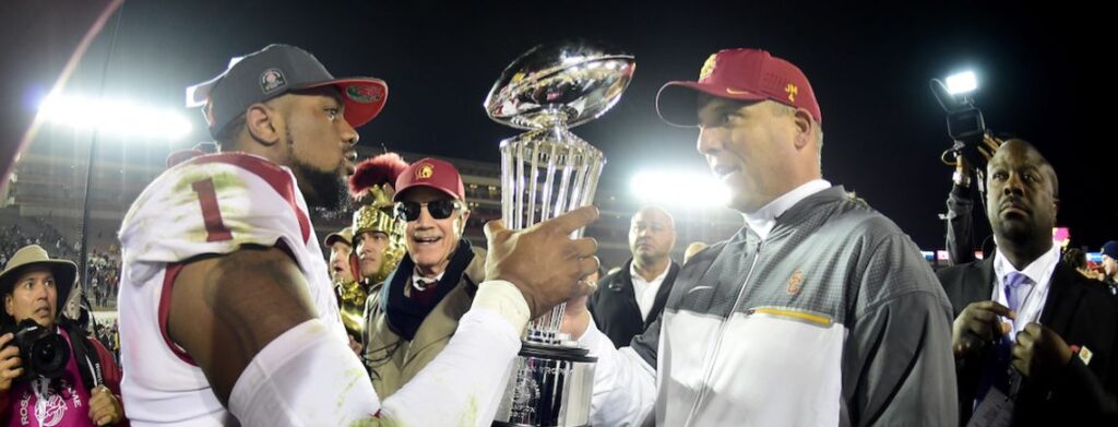 Trojans ganan el Rose Bowl y Sooners el Sugar Bowl