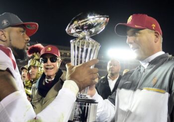 Trojans ganan el Rose Bowl y Sooners el Sugar Bowl