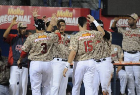 Tigres da zancadilla a Leones y Tiburones vence a Navegantes en la LVBP