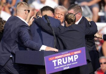 El FBI muestra fotos del arma del agresor de Trump y dice que se informó sobre Biden