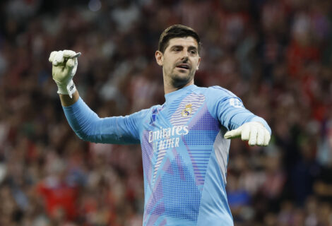 Courtois sufre un problema muscular y se someterá a pruebas el lunes