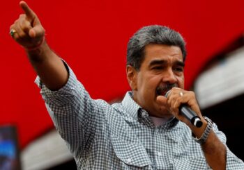 Nicolás Maduro dice que Venezuela es y será independiente de España y del "mundo entero"