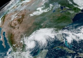 La costa sureste de EE.UU. enfrenta inundaciones tras embate del poderoso huracán Francine