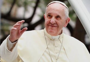 El papa denuncia en Singapur la exclusión de los que están al margen del progreso