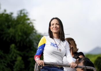 Machado: Zapatero colaboró en la "maniobra del régimen" para el exilio de González Urrutia
