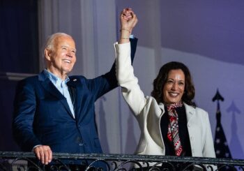 Biden y Harris visitan las zonas devastadas por el huracán Helene en el sureste de EE.UU.