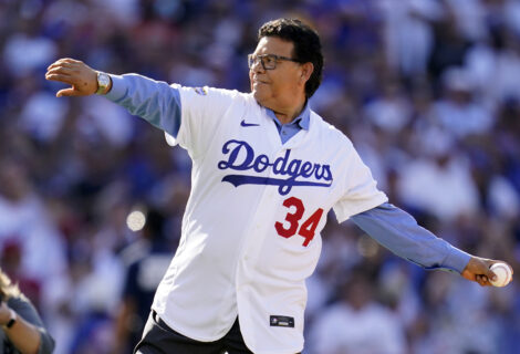 Los Dodgers utilizarán un parche en sus uniformes en honor a Fernando Valenzuela