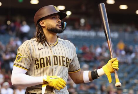 Fernando Tatis convierte el Dodger Stadium en su jardín para que San Diego iguale la serie