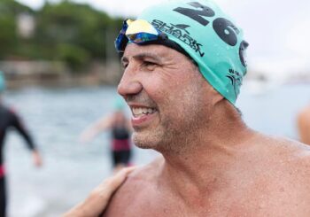 Franco Salazar completa la exigente carrera UltraSwim 33.3 en Montenegro