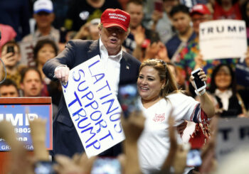 Según encuesta, ataques de Trump contra inmigrantes no favorecen a demócratas