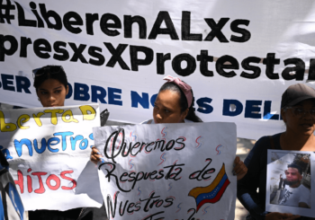 Familiares de detenidos tras elecciones en Venezuela protestan para exigir su liberación