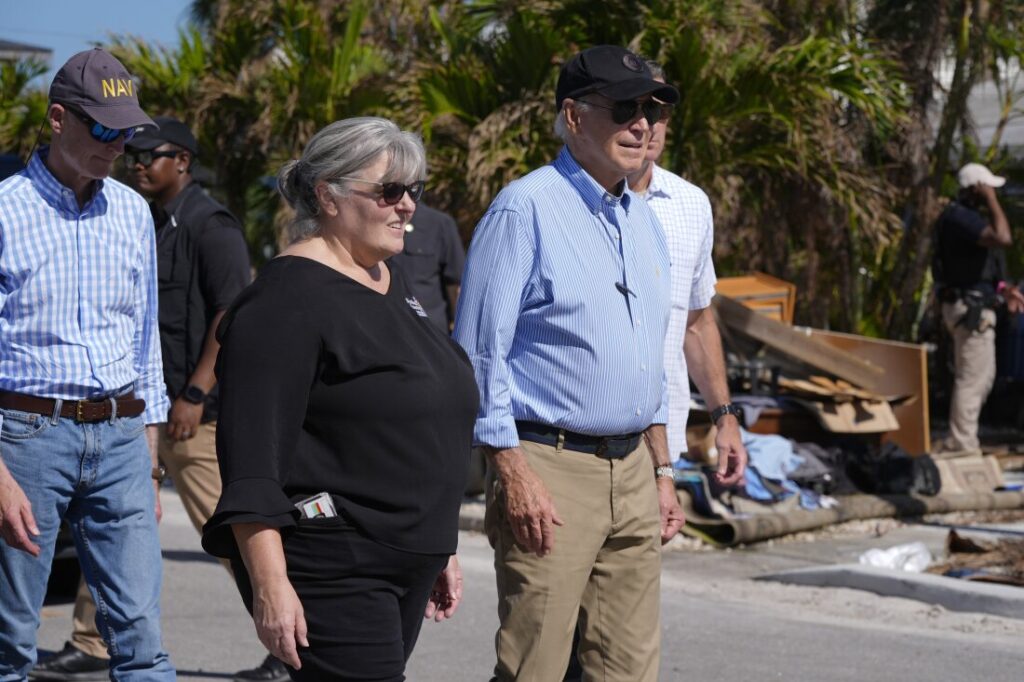 Biden anuncia ayuda de 612 millones de dólares para Florida por fenómenos naturales