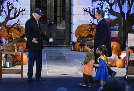 Joe Biden y su esposa Jill celebran su último Halloween en la Casa Blanca