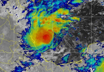 Milton se convierte en huracán y amenaza Florida mientras EE.UU. se recupera de Helene