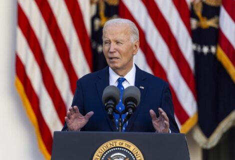 Biden califica de "indignante" la nueva escalada rusa contra sistema eléctrico de Ucrania