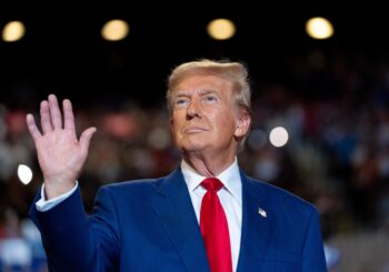 Trump promete imponer aranceles de hasta el 100 % a México si no frena la migración
