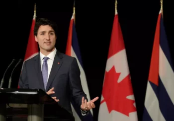 Trudeau advierte que los aranceles de Trump destruirán empleos en Canadá y EE.UU.