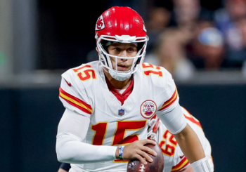 Patrick Mahomes jugará con los Chiefs ante los Texans a pesar de esguince en el tobillo