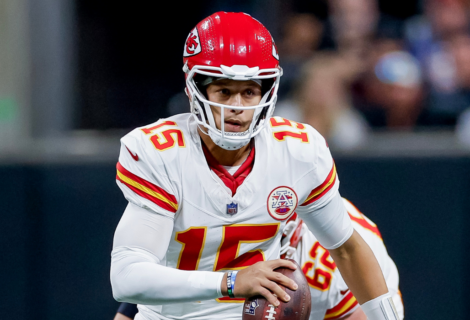 Patrick Mahomes jugará con los Chiefs ante los Texans a pesar de esguince en el tobillo