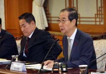 Primer ministro surcoreano habla por teléfono con Biden tras el cese del presidente Yoon