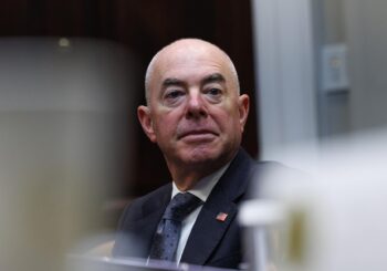 Gobierno Biden extiende los permisos de trabajo para ciertas categorías de inmigrantes