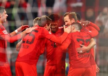 El Bayern responde al Leverkusen con una goleada y se reafirma al frente de la tabla
