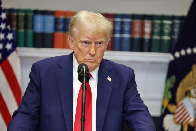 Trump vuelve a designar a los hutíes como una organización terrorista extranjera
